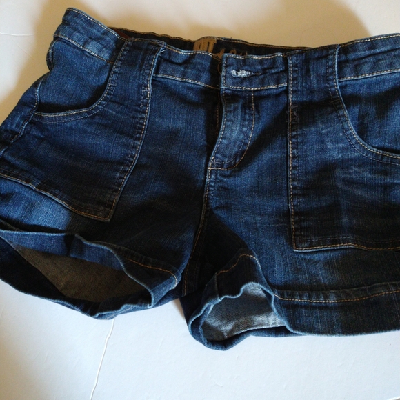 Kut from the Kloth Pants - KUT SHORTS SIZE 6